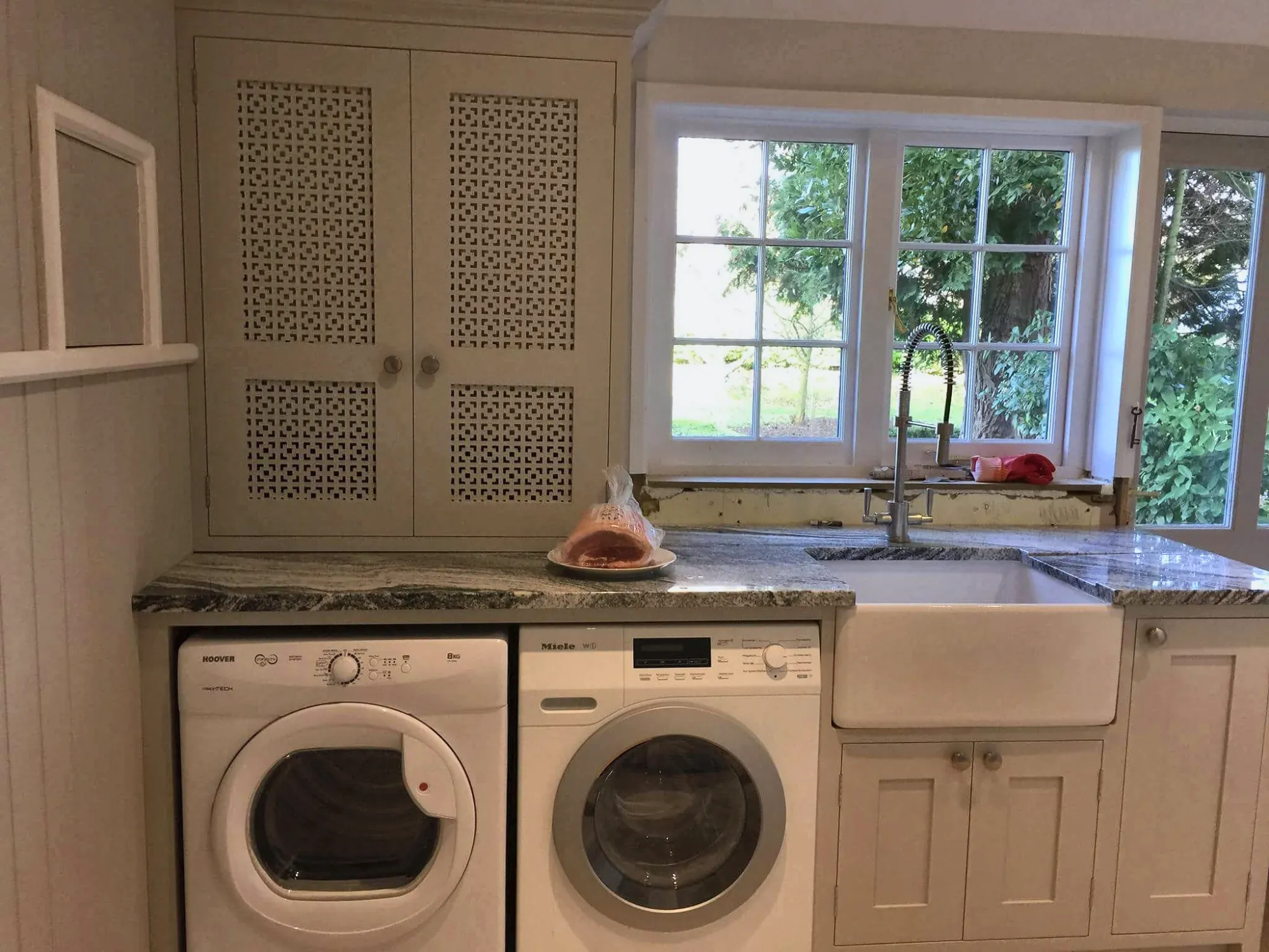Utility run with a Belfast sink